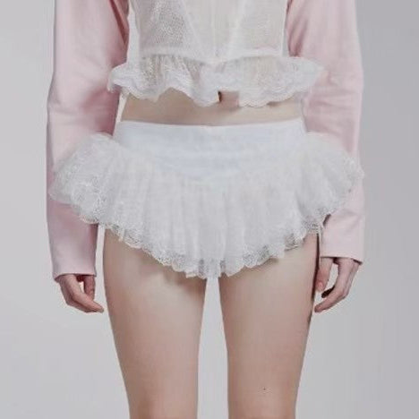 Cloudlet frilly shorts