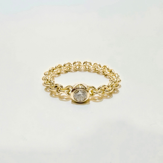 The Charmed Chain Ring Gold