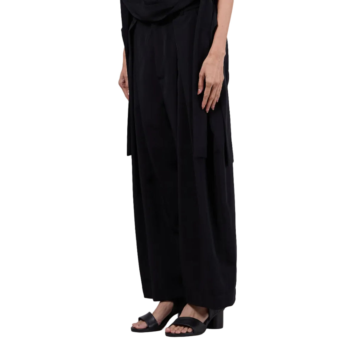 Pleated Barrel Pants