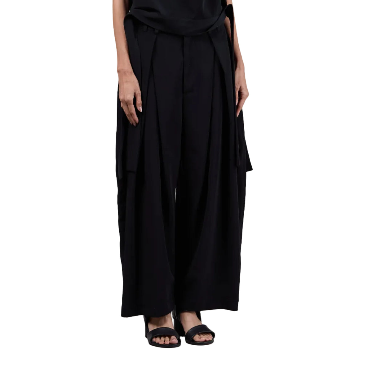 Pleated Barrel Pants