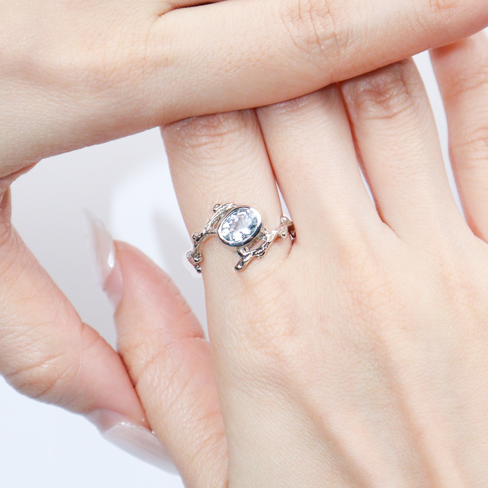 White topaz silver ring