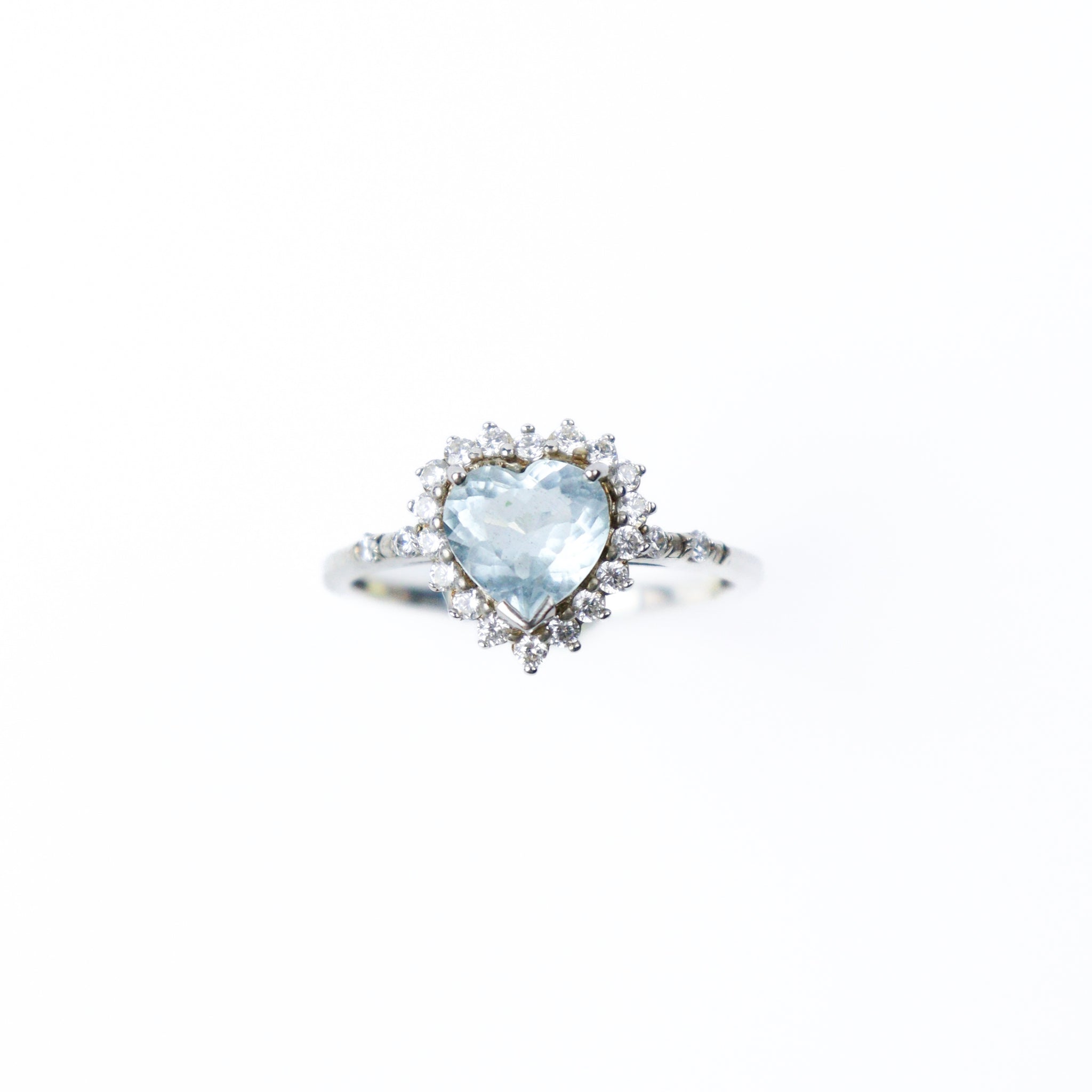 Aquamarine silver ring