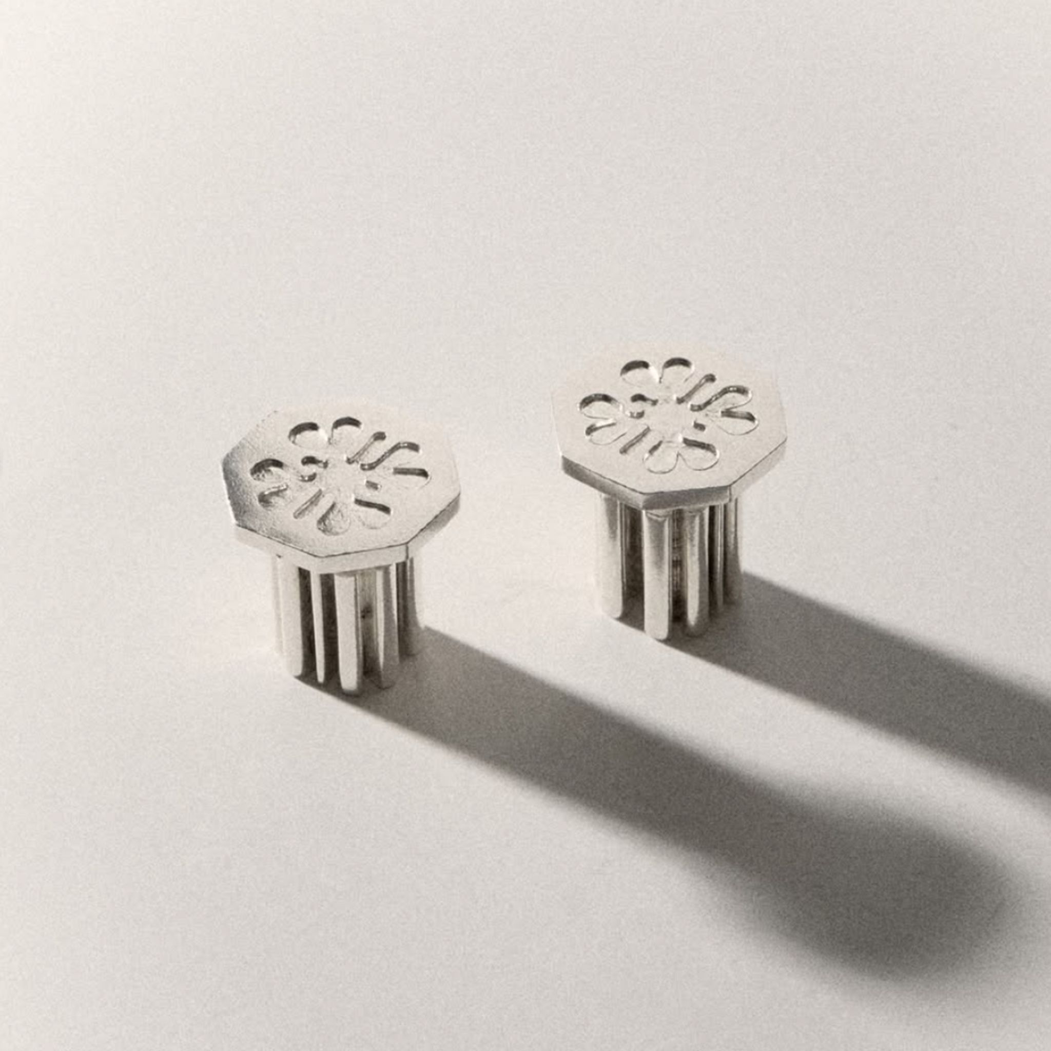 BOLT EARRINGS