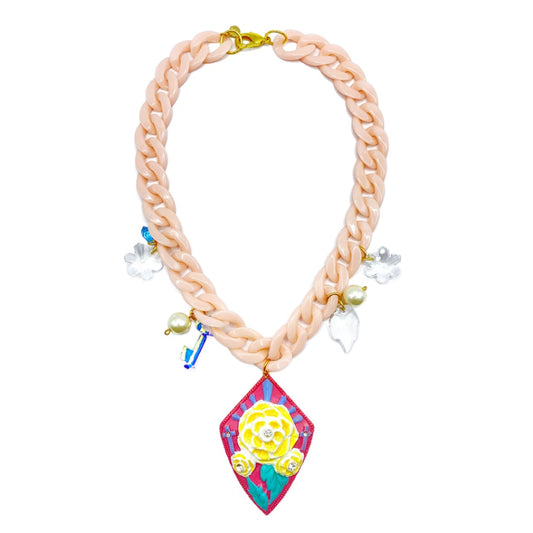 ROSE MARY CAVING RESIN PINK ROSE NECKLACE